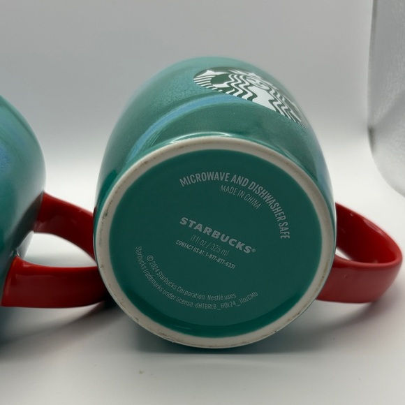 🎄 Starbucks Green & Red Holiday Mugs – Set of 2 🎄 - Picture 8 of 8